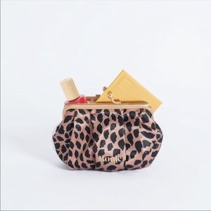 Rouje pouch in Fawn Kisses print